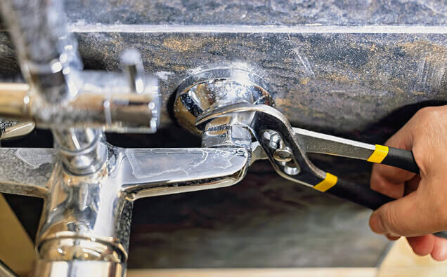 https://plumbermaddington.com.au/uploads/2025/06/emergency-plumbing-180852.jpg